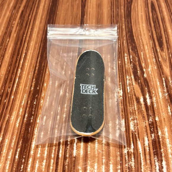 Rare Tech Deck  Fingerboard REVIVE Hard To Find - Picture 11 of 11